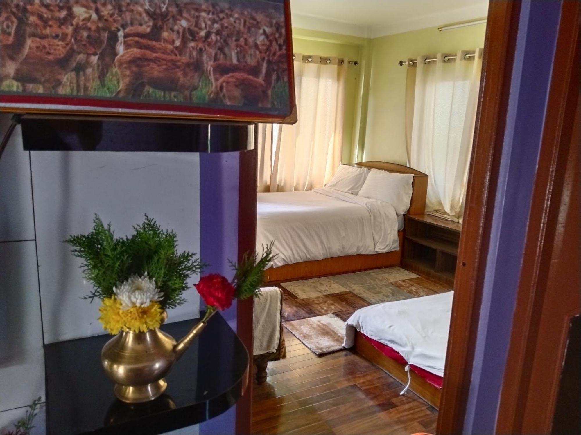 Kathmandu Airport View Hotel And Lodge Dış mekan fotoğraf